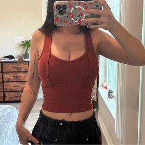 Caution to the Wind Women's Size Small Rust